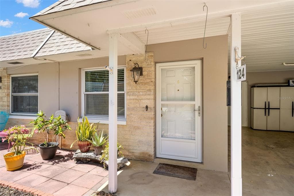 124 SKY LOCH DRIVE E DUNEDIN, FL 34698
