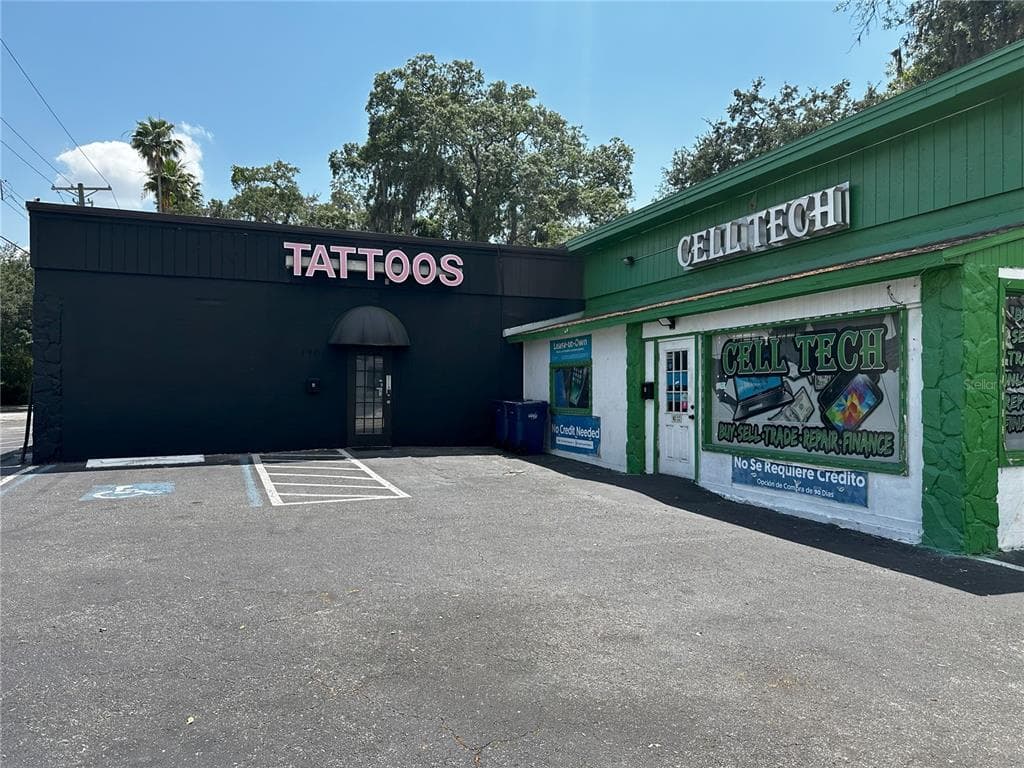 1700 W WATERS AVENUE UNIT A TAMPA, FL 33604