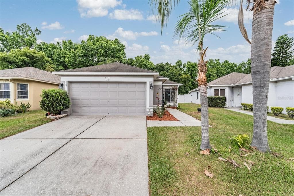 509 SCARLET MAPLE COURT PLANT CITY, FL 33563