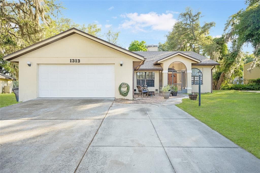1313 COVEY CIRCLE S