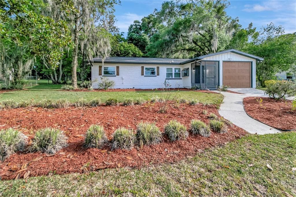 37036 JANET CIRCLE DADE CITY, FL 33525