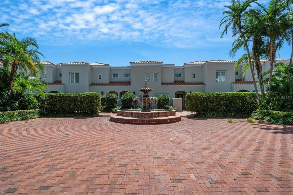 4959 BAYSHORE BOULEVARD UNIT 4959 TAMPA, FL 33611