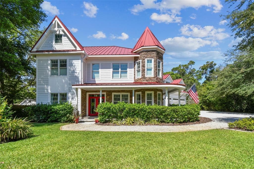 520 CREEKSIDE COURT SAFETY HARBOR, FL 34695
