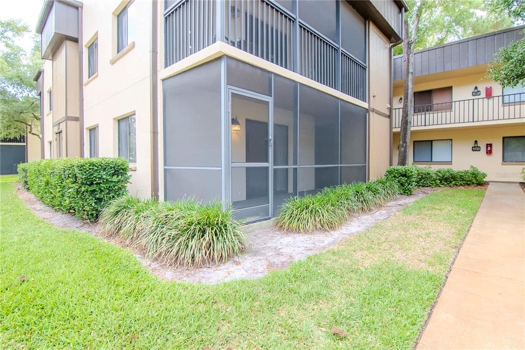 11720 RAINTREE LAKE LANE UNIT A TAMPA, FL 33617