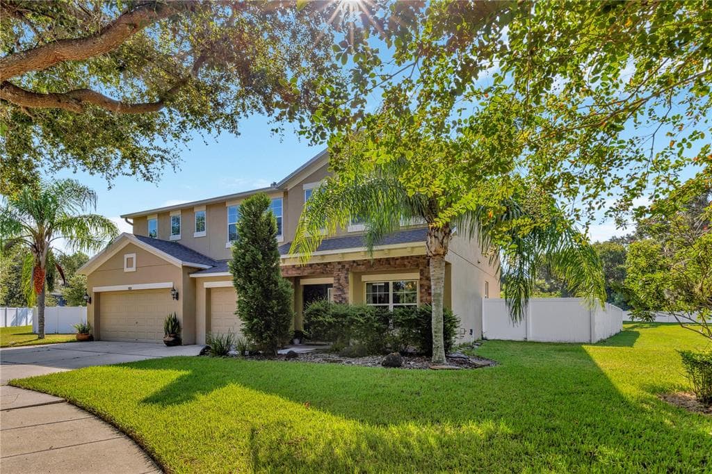 1801 RAVEN MANOR DRIVE