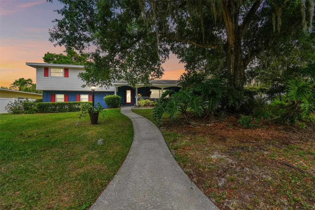 1303 RUSTLEWOOD DRIVE BRANDON, FL 33510