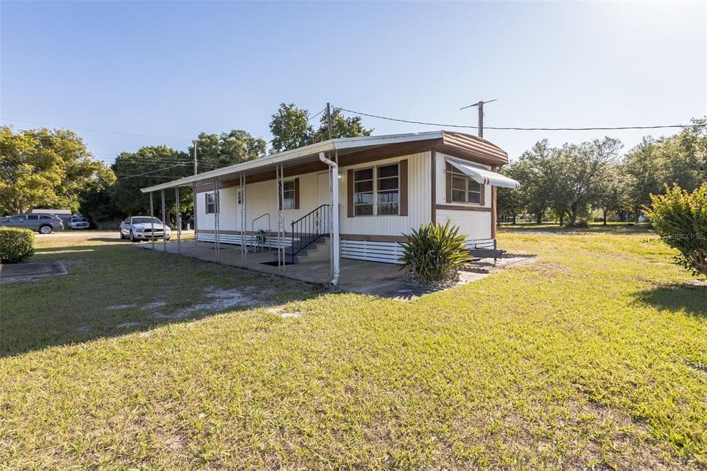 19 MULLINS ROAD WINTER HAVEN, FL 33880