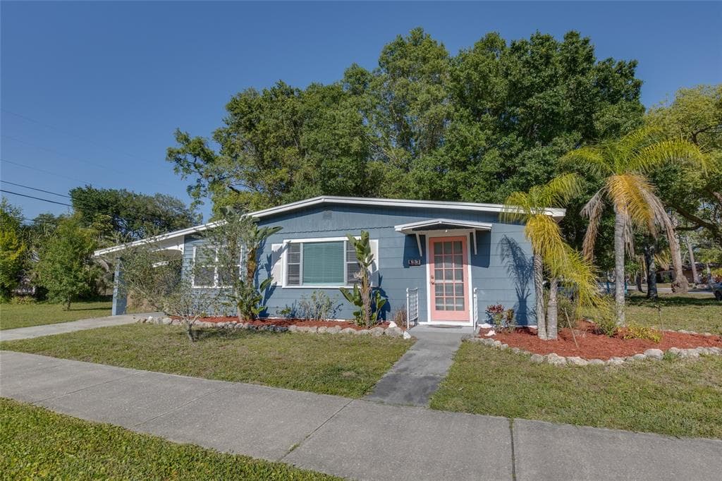 497 VINCENT STREET CRYSTAL BEACH, FL 34681