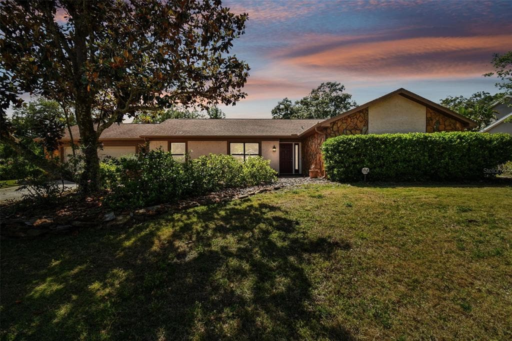 3416 BENT OAK STREET VALRICO, FL 33596