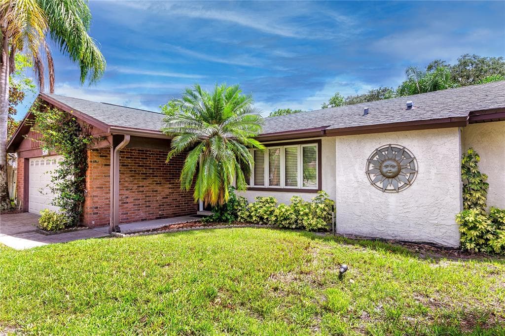 539 HAMMOCK DRIVE