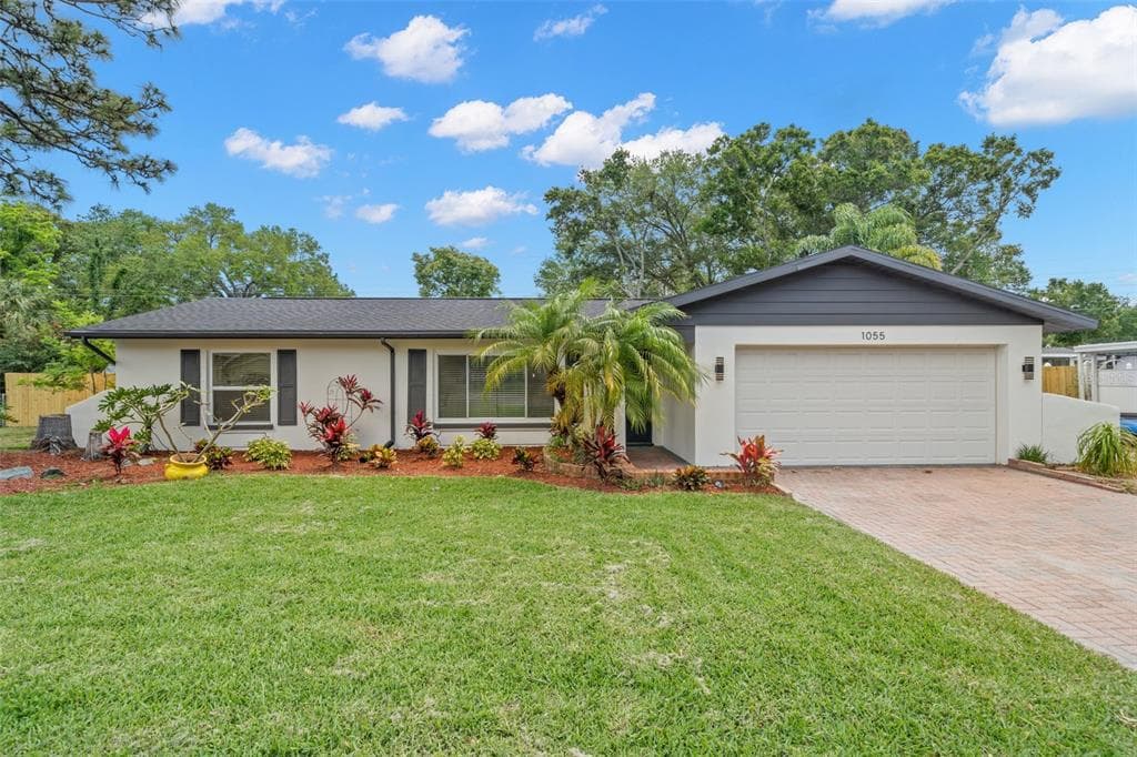 1055 DEVILLE DRIVE E LARGO, FL 33771