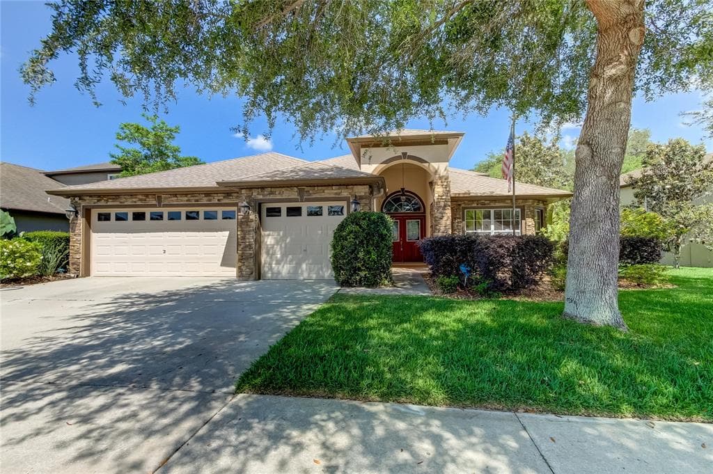 4913 POINTE O WOODS DRIVE WESLEY CHAPEL, FL 33543