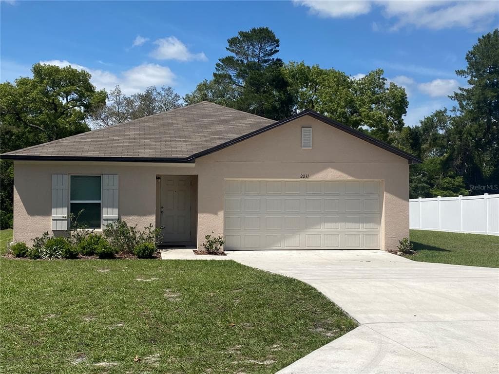 2231 LAKE FOREST AVENUE SPRING HILL, FL 34609