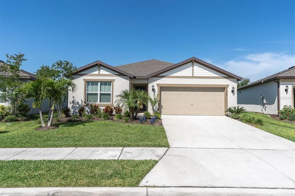 9239 ROYAL RIVER CIRCLE PARRISH, FL 34219