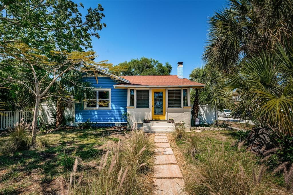 1001 22ND AVENUE N ST PETERSBURG, FL 33704