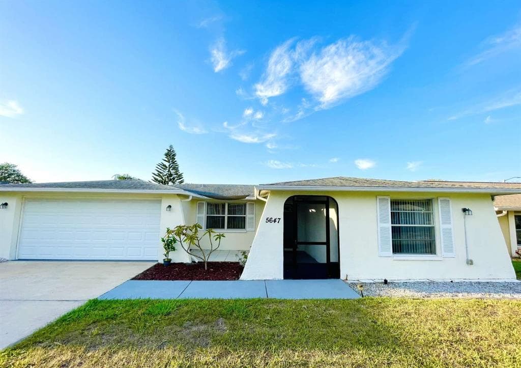 5647 MIRADA DRIVE HOLIDAY, FL 34690