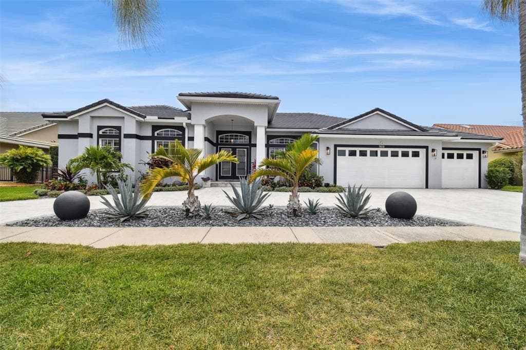 9810 BAY ISLAND DRIVE TAMPA, FL 33615