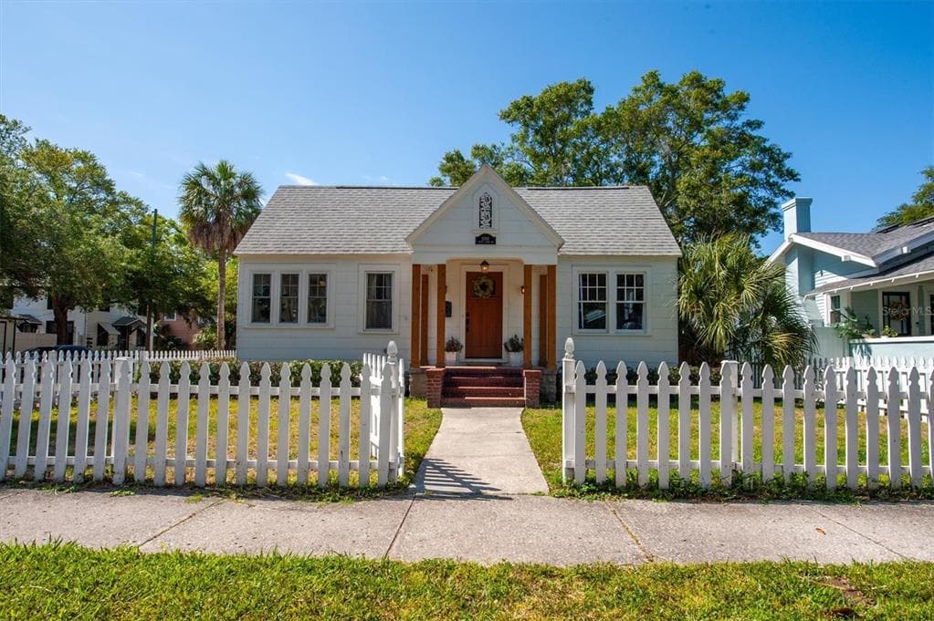 1000 23RD AVENUE N ST PETERSBURG, FL 33704