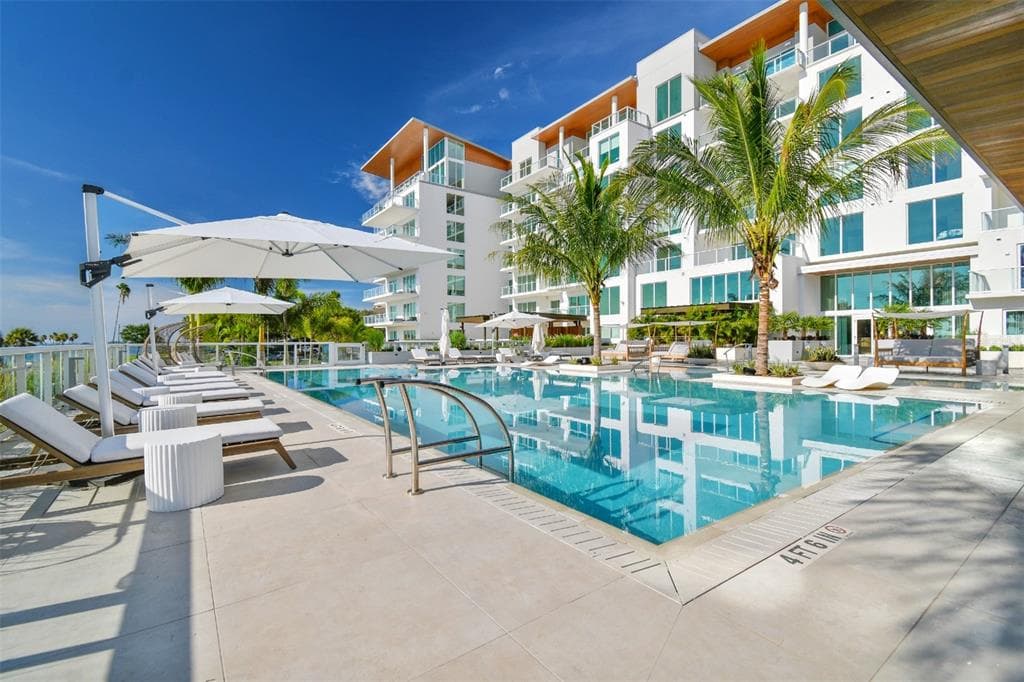 1020 SUNSET POINT ROAD UNIT 205 CLEARWATER, FL 33755