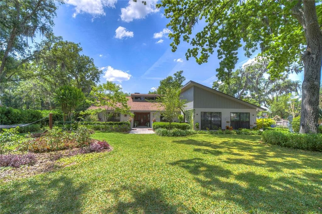 403 SANDPINE COURT BRANDON, FL 33511