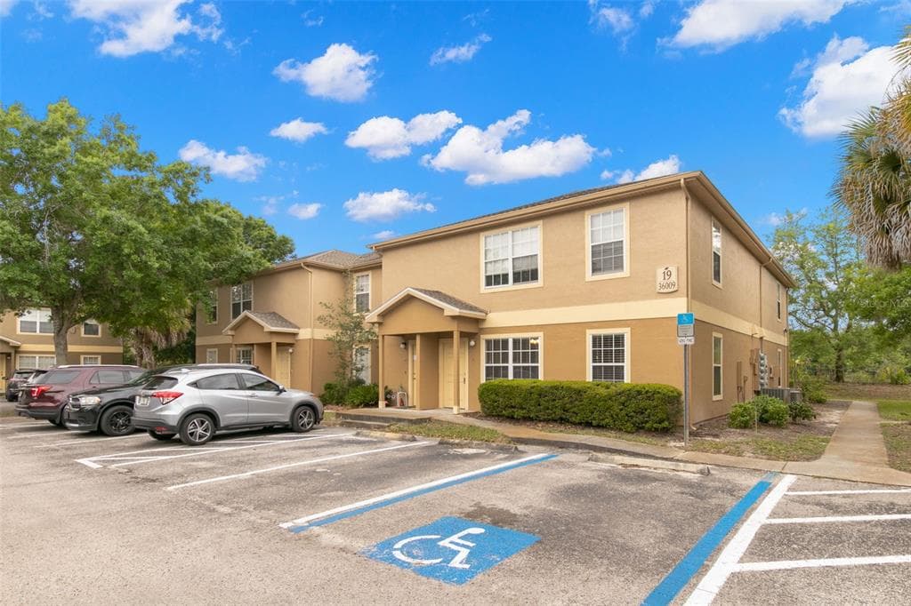 36009 DEER CREEK DRIVE UNIT 102 ZEPHYRHILLS, FL 33541