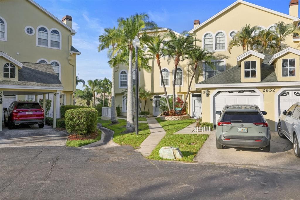 2652 SABAL SPRINGS DRIVE UNIT 1 CLEARWATER, FL 33761