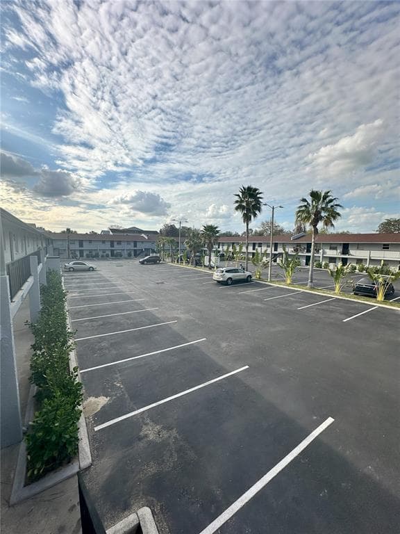 11312 N 52ND STREET UNIT 5 TAMPA, FL 33617