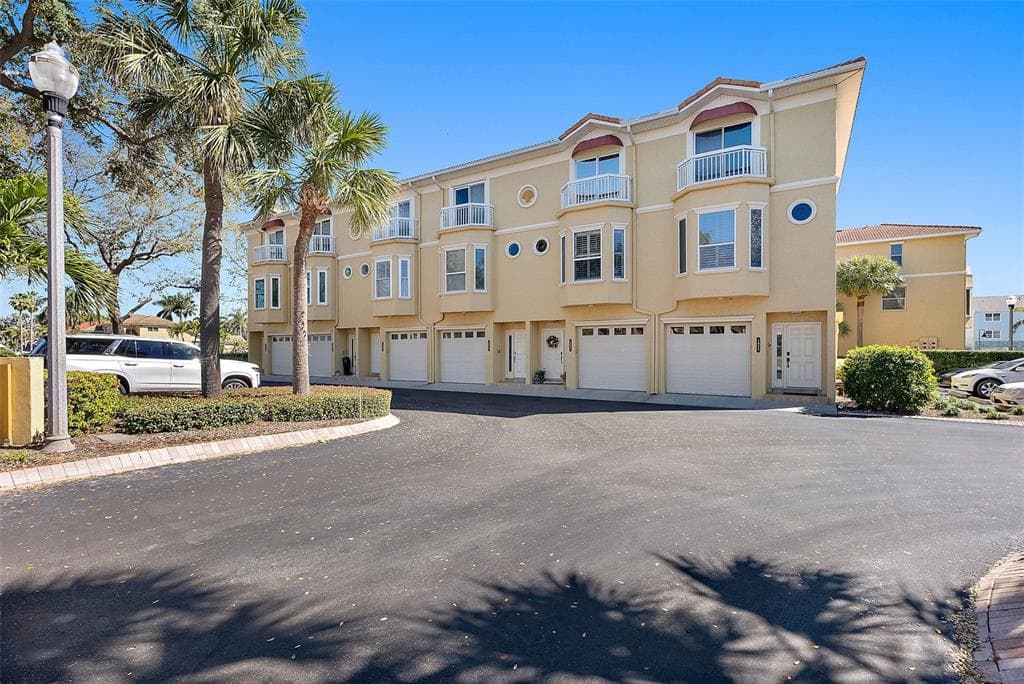 1031 PINELLAS BAYWAY S TIERRA VERDE, FL 33715