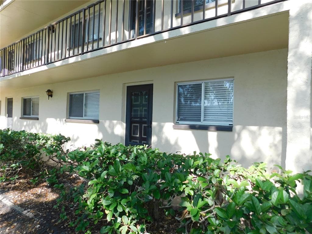 3077 CASA DEL SOL CIRCLE UNIT 103 CLEARWATER, FL 33761