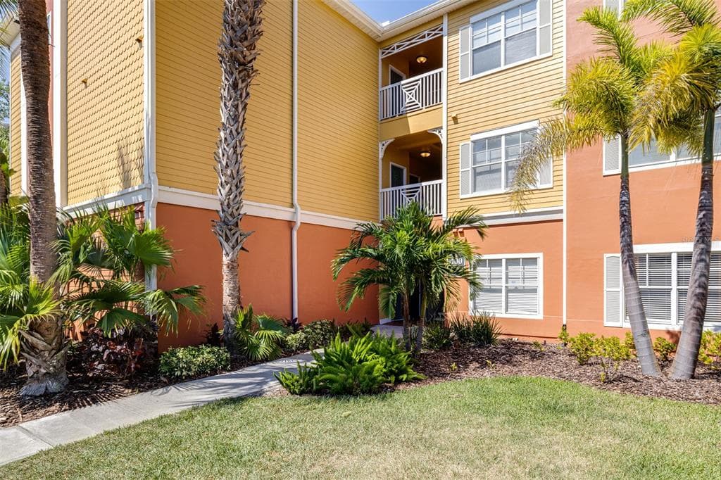 4207 S DALE MABRY HIGHWAY UNIT 4303 TAMPA, FL 33611