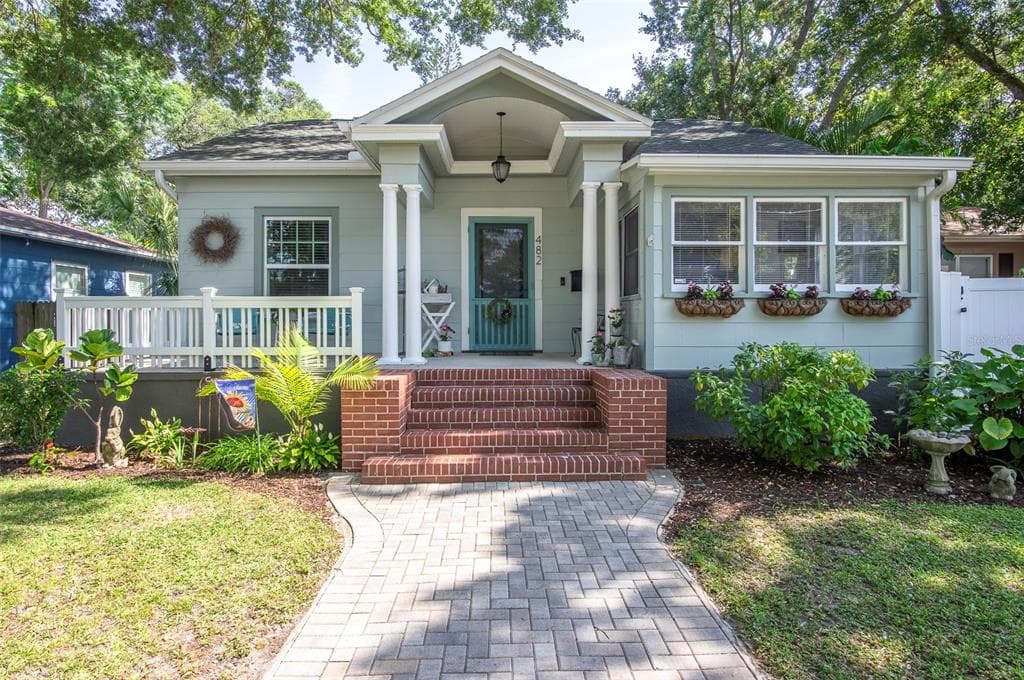482 27TH AVENUE N ST PETERSBURG, FL 33704