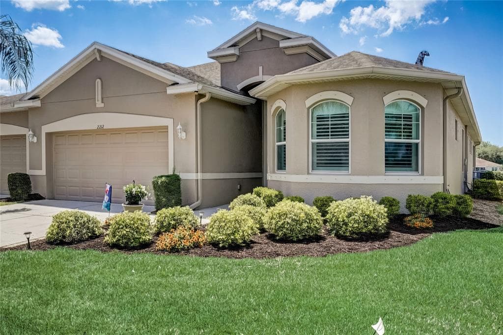 2212 VISTA GREENS DRIVE SUN CITY CENTER, FL 33573