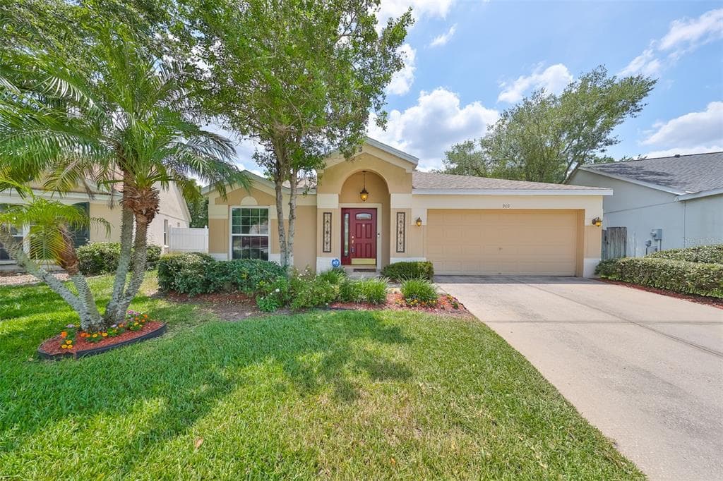 909 SUMMER BREEZE DRIVE BRANDON, FL 33511