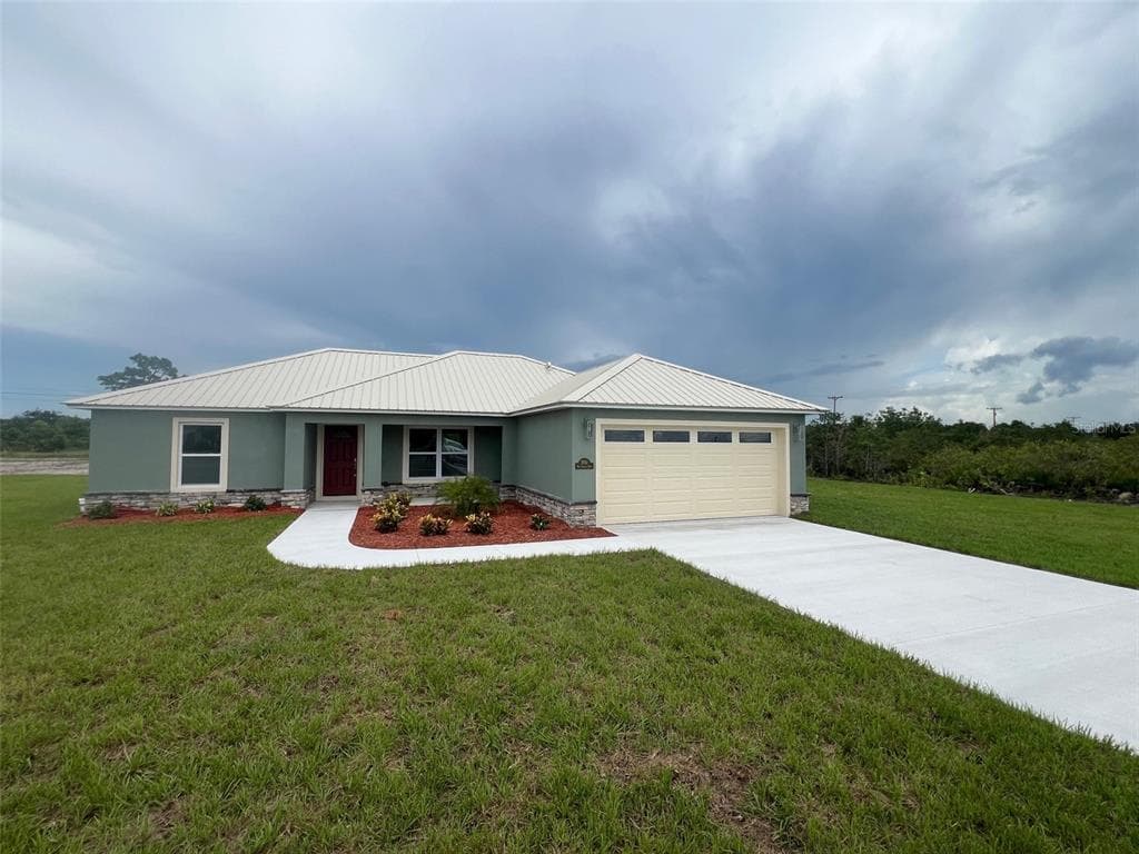 7051 RED GRANGE BOULEVARD INDIAN LAKE ESTATES, FL 33855