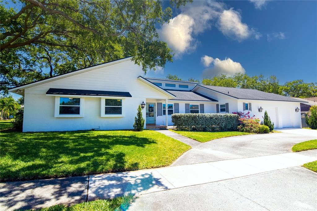 7373 123RD STREET SEMINOLE, FL 33772
