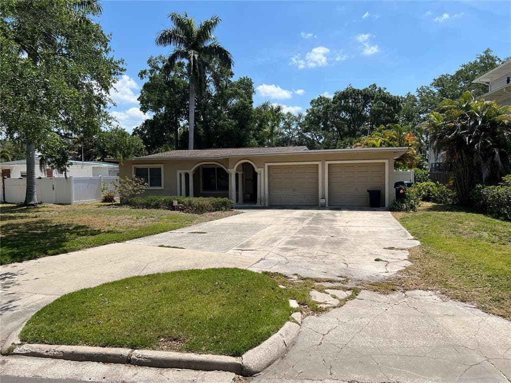 5008 W DICKENS AVENUE TAMPA, FL 33629