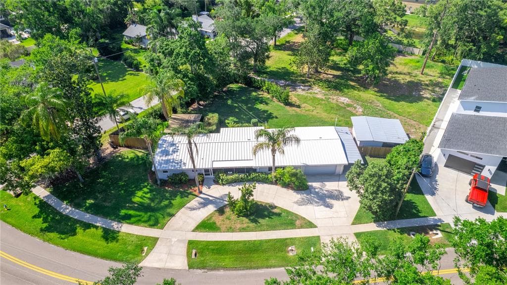 3217 HOEDT ROAD TAMPA, FL 33618