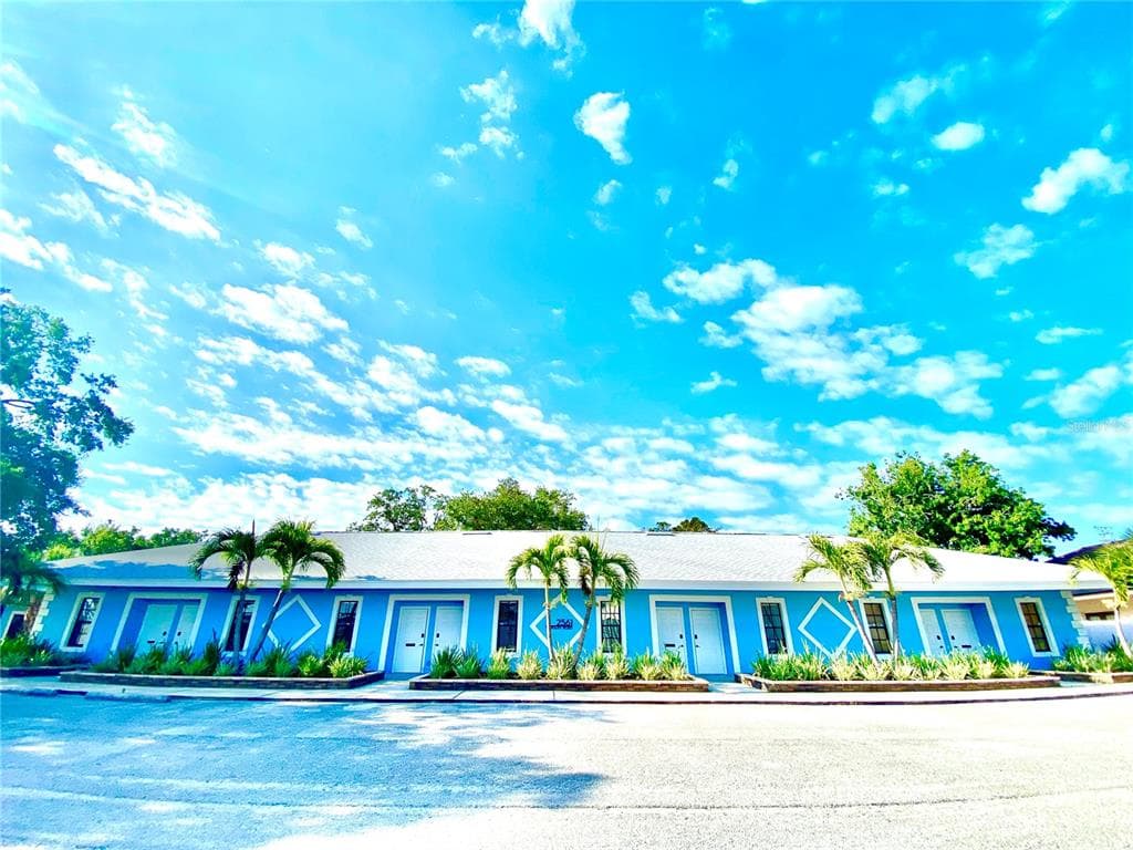 2561 NURSERY ROAD UNIT D CLEARWATER, FL 33764