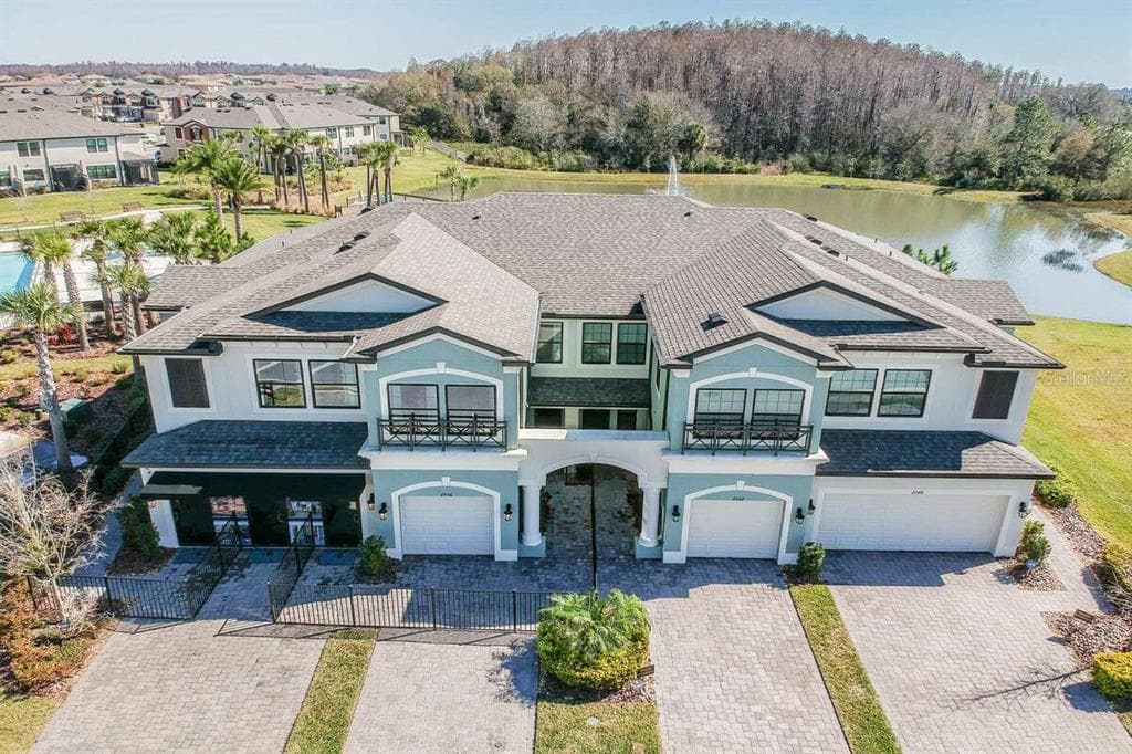 30301 SOUTHWELL LANE WESLEY CHAPEL, FL 33543