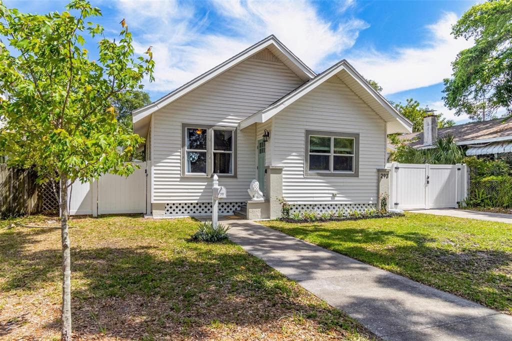 293 20TH AVENUE S ST PETERSBURG, FL 33705
