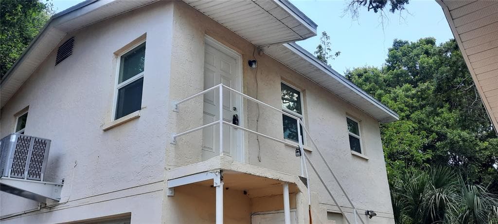 2337 1/2 15TH AVENUE S UNIT Back ST PETERSBURG, FL 33712