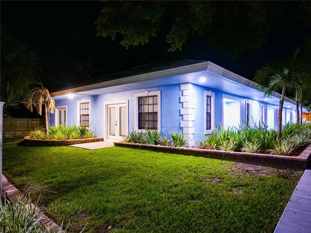 2561 NURSERY ROAD UNIT B CLEARWATER, FL 33764