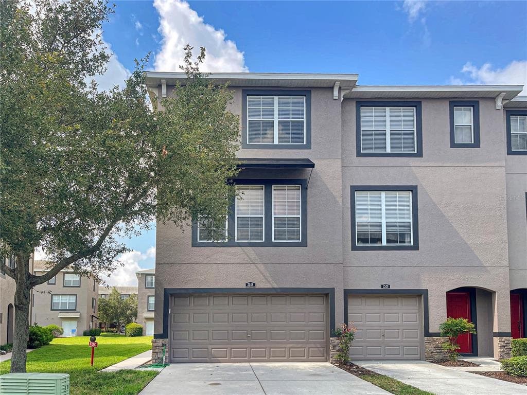2518 LEXINGTON OAK DR BRANDON, FL 33511