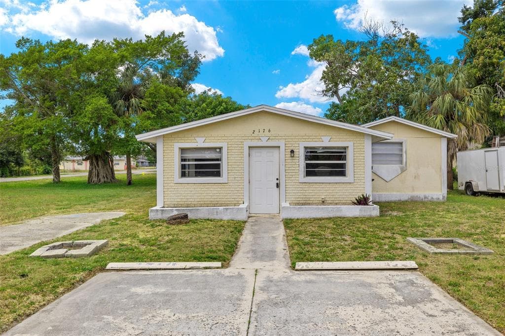 2176 DAVIS STREET FORT MYERS, FL 33916