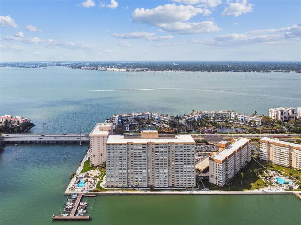 5200 BRITTANY DRIVE S UNIT 1801 ST PETERSBURG, FL 33715