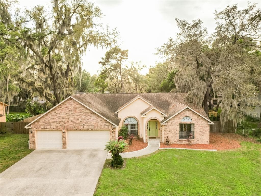 3515 BUCKBOARD LANE BRANDON, FL 33511