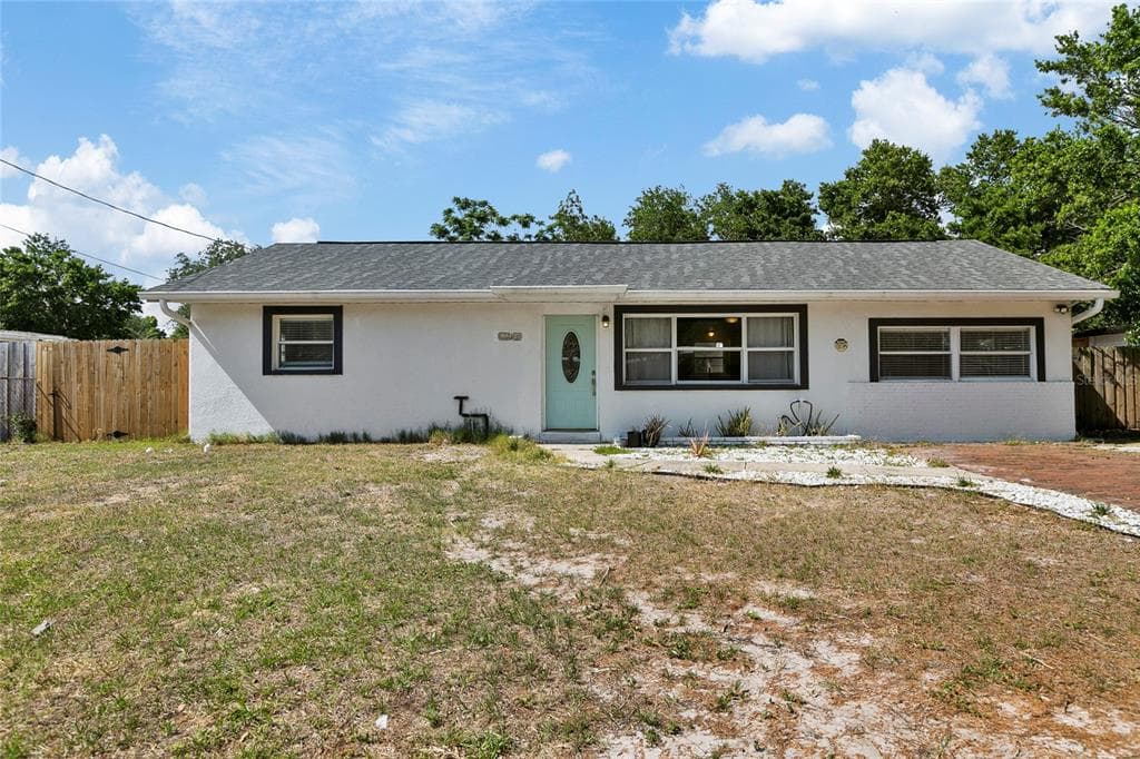 4111 W MONTGOMERY TERRACE TAMPA, FL 33616