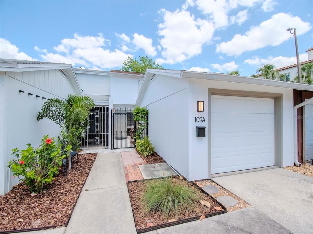 109 E DAVIS BOULEVARD UNIT A TAMPA, FL 33606