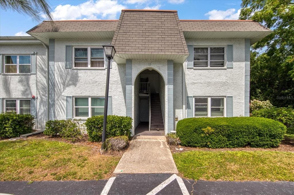 353 S MCMULLEN BOOTH ROAD UNIT 136 CLEARWATER, FL 33759