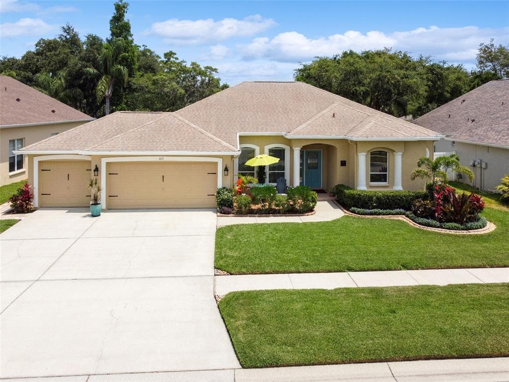 1113 SWEET BREEZE DRIVE VALRICO, FL 33594